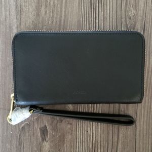 Fossil wristlet